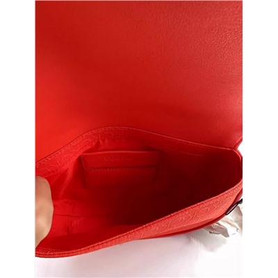 2024 Модная классическая европейская сумка-раскладушка с металлической пряжкой в стиле Calvin Klei*n