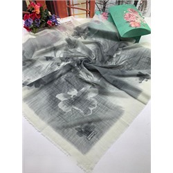Платок женский с цветочным мотивом (110*110 см.) арт. 256097