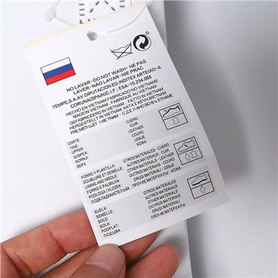 🙈 не пойму что за бренд… экспорт в Россию 🇷🇺 цена на бирке 8900 👀  тапочки из замши и кожи , противоскользящая резиновая подошва, подходят для ежедневных прогулок