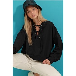 Trend Alaçatı Stili Kadın Siyah Önü Bağcıklı Oversıze Sweatshirt MDA-1029