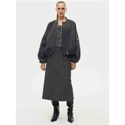 Zara  ♥️ куртка/бомбер в европейском и американском стиле… скажу сразу, на видео обманула 🙈 коллекция 2023 и цена на оф сайте около 9000