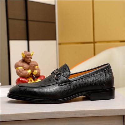 Мужские классические туфли Salvatore Ferragam*o 👞   Реплика 1:1