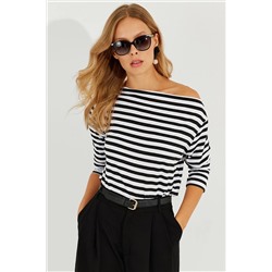 Cool & Sexy Kadın Siyah-Beyaz Kayık Yaka Çizgili Bluz BK1694
