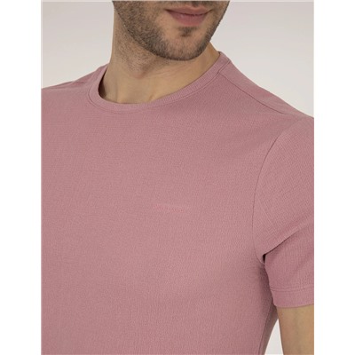 Pembe Slim Fit Dokulu Bisiklet Yaka Tişört