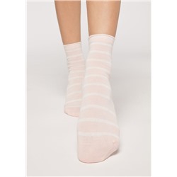 Kurze Socken mit Streifenmuster