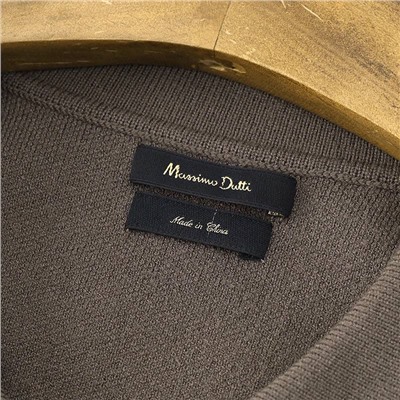 Ma*ssimo D*utti 😍  коллекция 2023✔️в качестве одежды от этого бренда можно не сомневаться) универсальный свитер/кардиган в деловом стиле  ( может прийти без бумажных бирок)