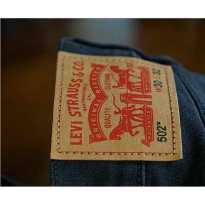 Любимые мужские джинсы Levi'*s 🔥 оригинал   Плотные, эластичные 👍  ✔️ Состав хлопок 77%+ 22% полиэстер +1% спандекс