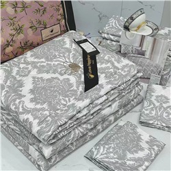 Комплект постельного белья  Victoria's Secret СЕМЕЙНОЕ (с одеялом -2 шт)