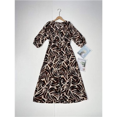 Женское платье с принтом, удлиненный фасон ✅ Mang*o Модель 2024 года! Цена на официальном сайте 6000₽