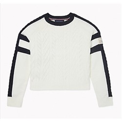 ESSENTIAL CABLE-KNIT SWEATER