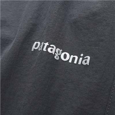 Patagoni*a  ♥️ оригинал✔️ лёгкие мужские брюки. Быстросохнущая, дышащая ткань. Логотип из светоотражающих букв.   Цена на оф сайте выше 12 000👀 ( старт продаж  15.04 в 5:00