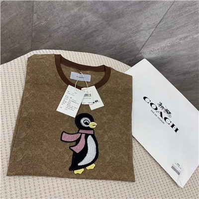 Базовая футболка Coac*h - унисекс с вышитыми пингвином