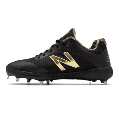 Low-Cut 4040v4 Metal Baseball Cleat