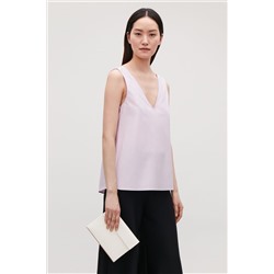 LOW V-NECK PLEATED TOP