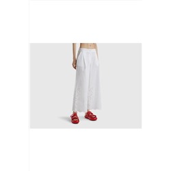 United Colors of Benetton Kadın Beyaz %100 Koton Kısa Geniş Paça İşlemeli Pantolon Beyaz 123P46AZDF03P