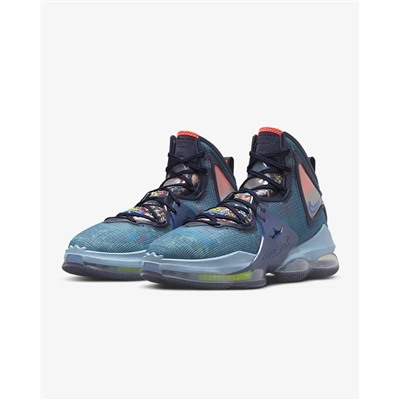 LeBron 19 Basketball Shoes