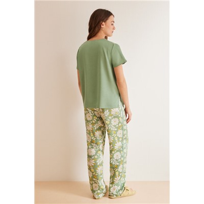 Pijama estampado flores verde