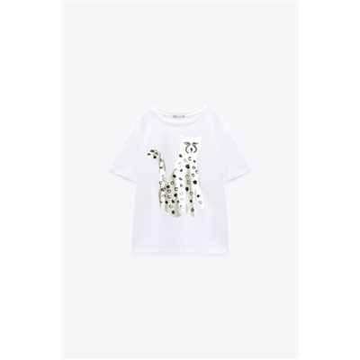 T-SHIRT WITH CONTRAST PRINT