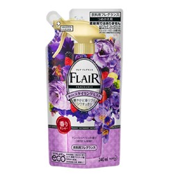 KAO Flair Dressy Berry Кондиционер-спрей для глажки белья, аромат лесных ягод, сменная упаковка 240 мл