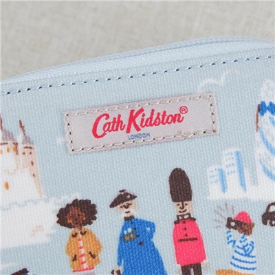 Классный, милый, стильный кошелёк от Британского бренда аксессуаров 🫶  Cath Kidsto*n ❤️