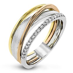 Ring in Tri-Colore